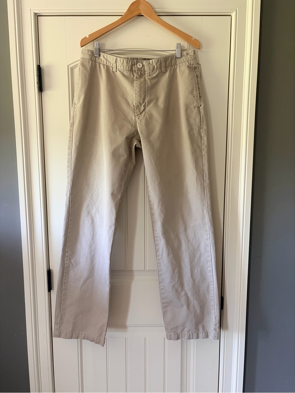 Vineyard Vines Men's Chinos in Light Beige